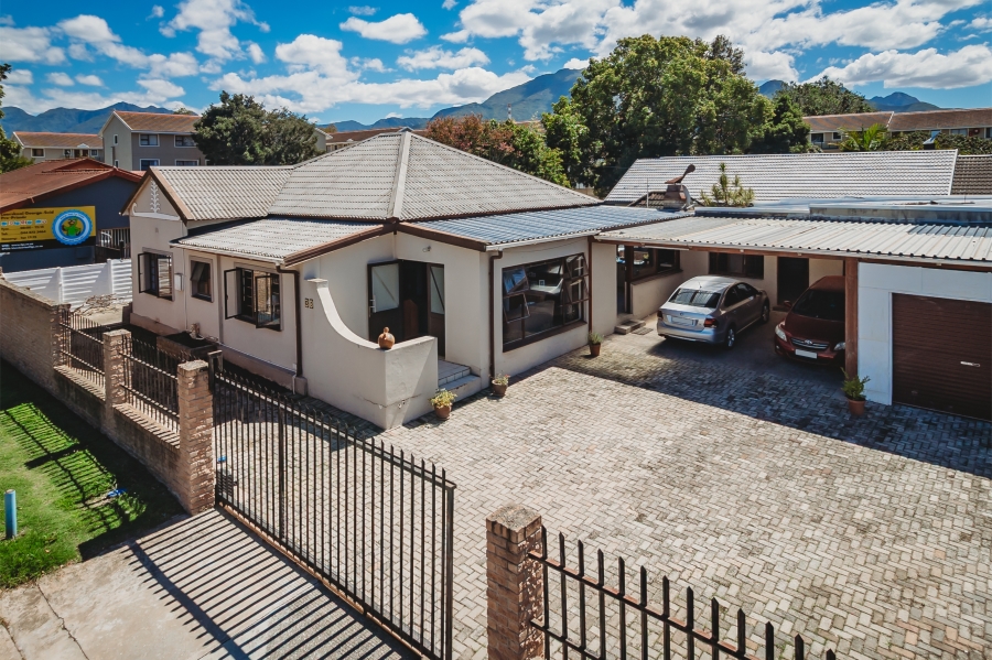 4 Bedroom Property for Sale in George South Western Cape